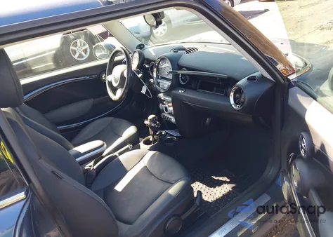 2010 Mini Cooper from USA, damaged, VIN WMWMF3C59ATZ23065